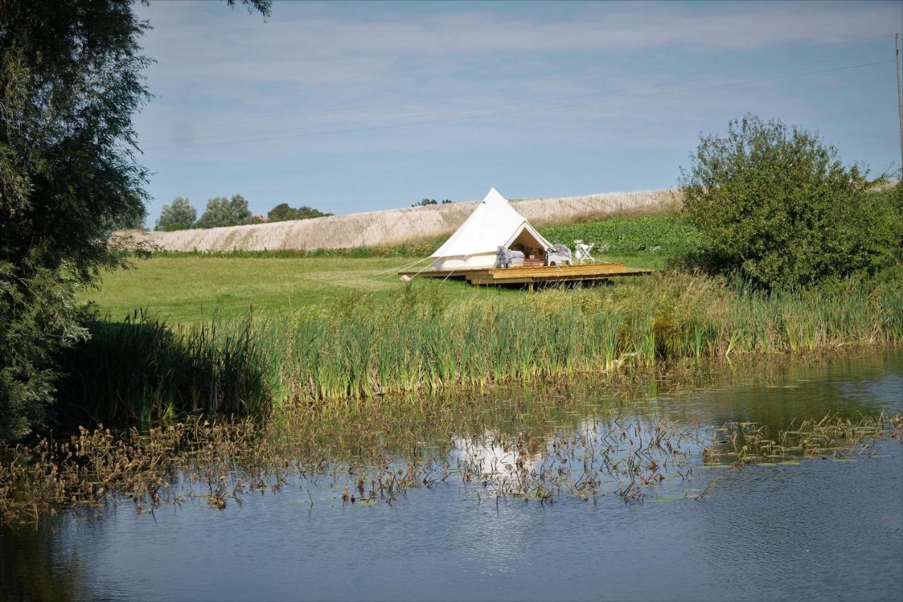 Glamping Och Gardslagenhet Mellan Himmel Och Hav Apartment Skivarp Exterior foto