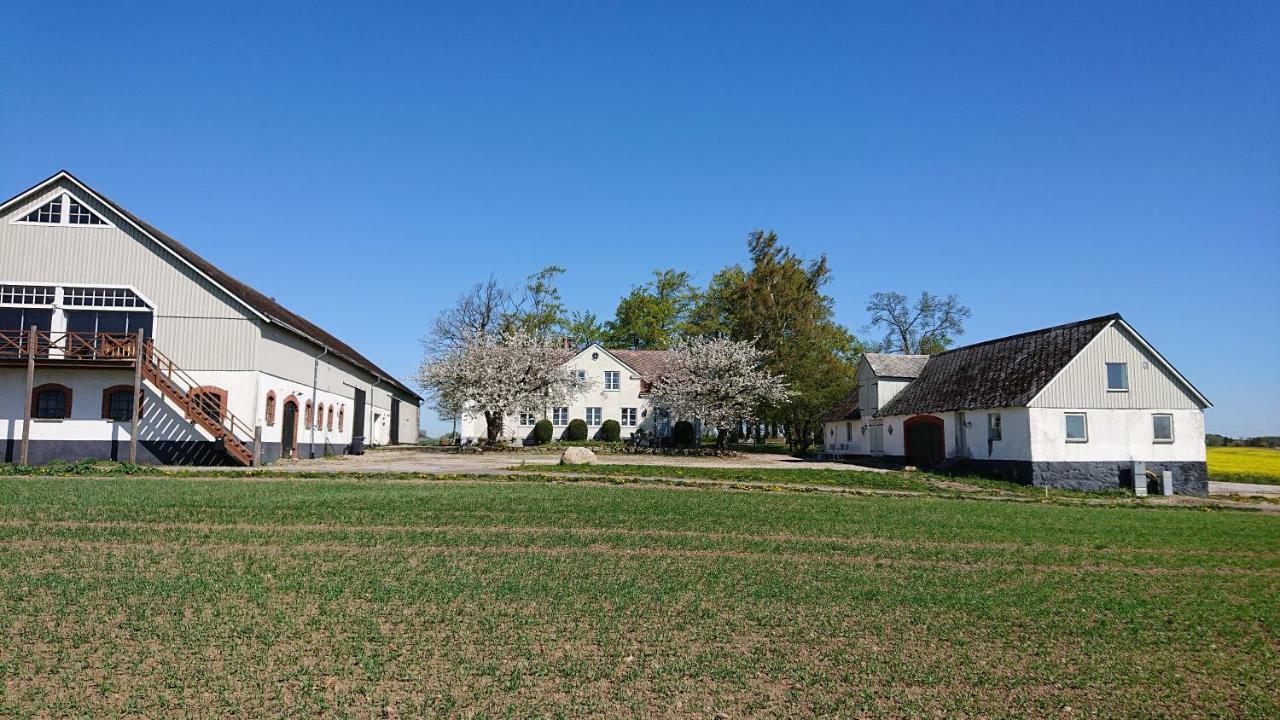 Glamping Och Gardslagenhet Mellan Himmel Och Hav Apartment Skivarp Exterior foto