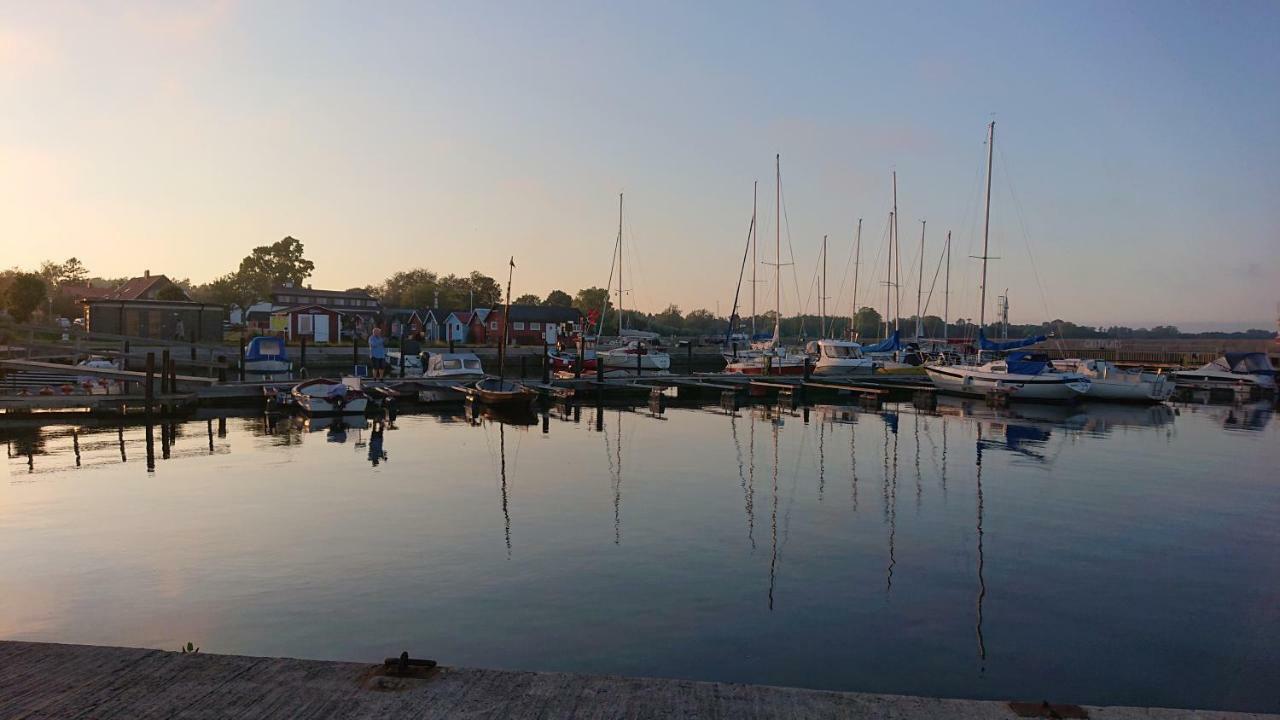 Glamping Och Gardslagenhet Mellan Himmel Och Hav Apartment Skivarp Exterior foto
